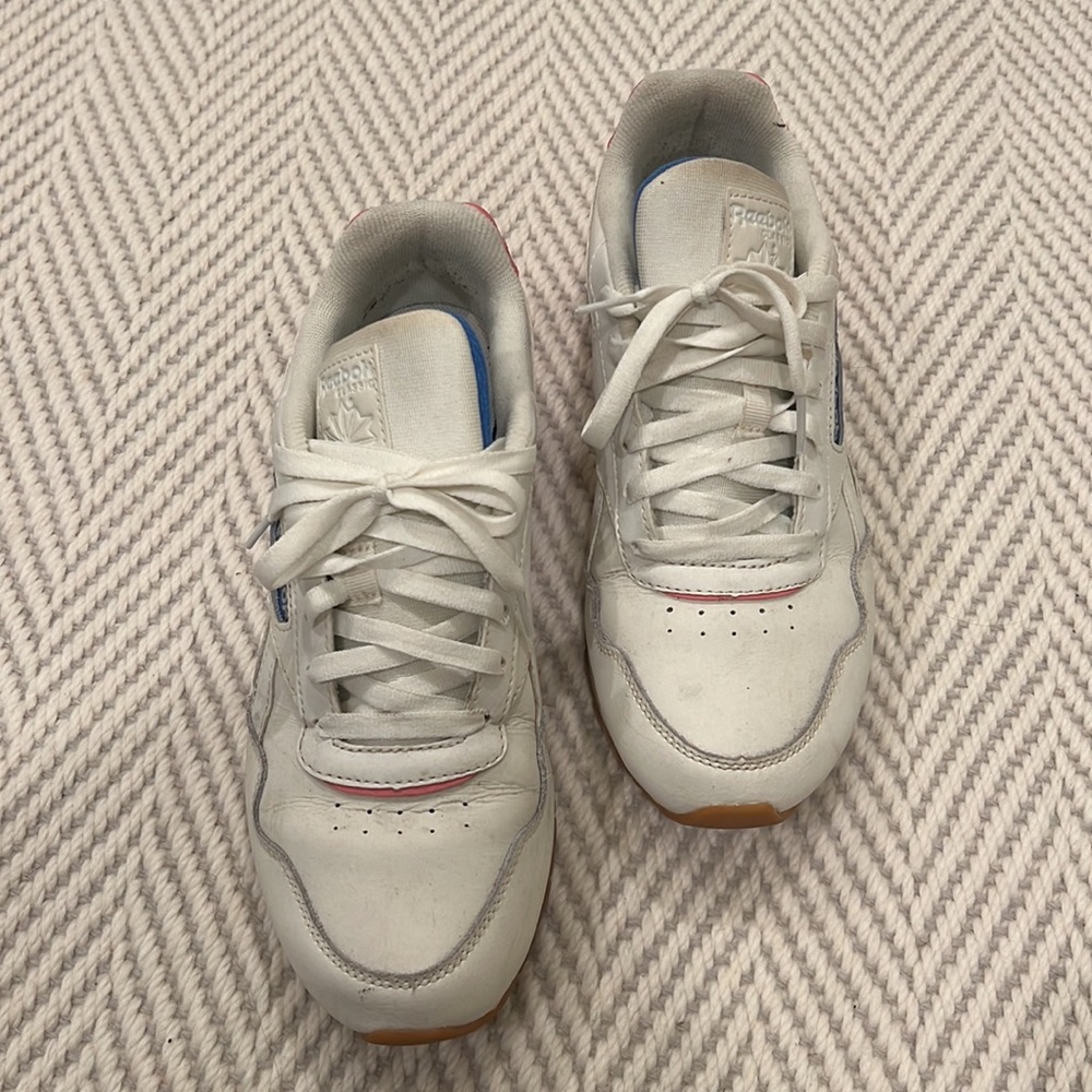 Retro Reebok Sneakers - Picture 3 of 4